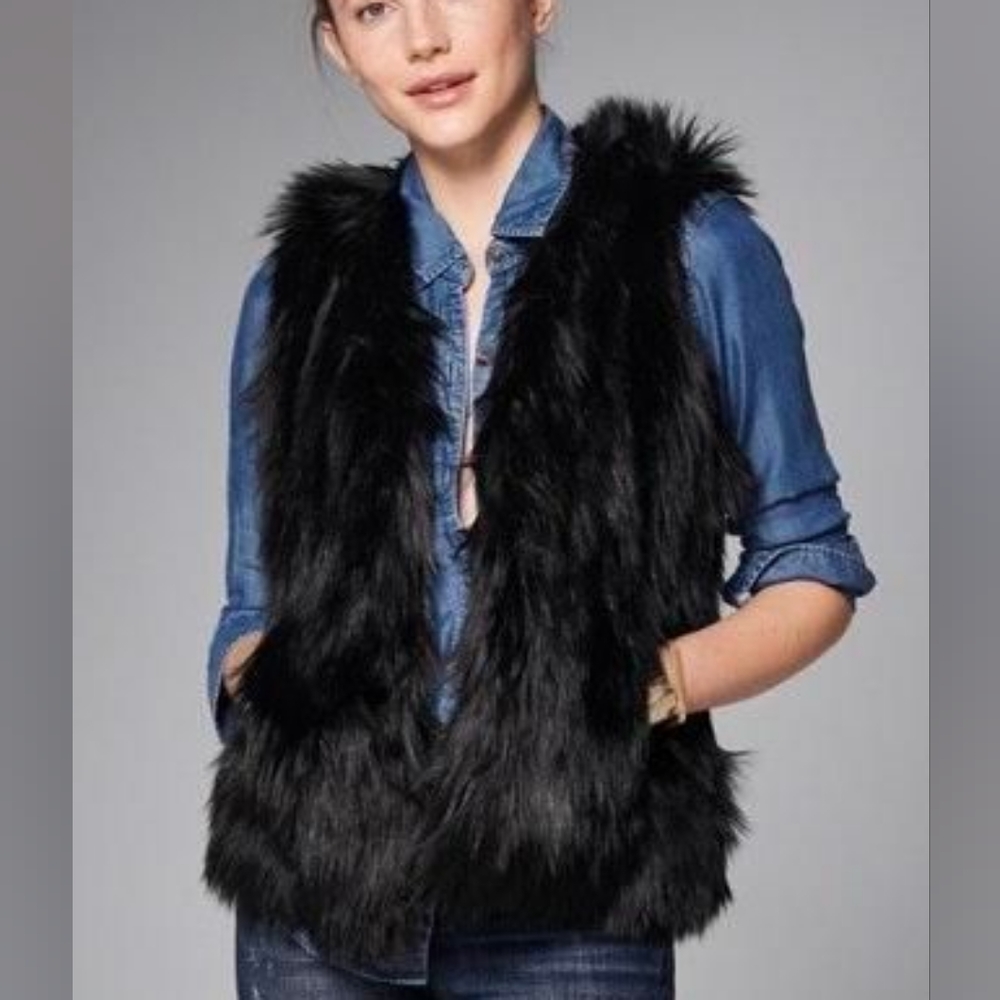 Abercrombie &Fitch Vest